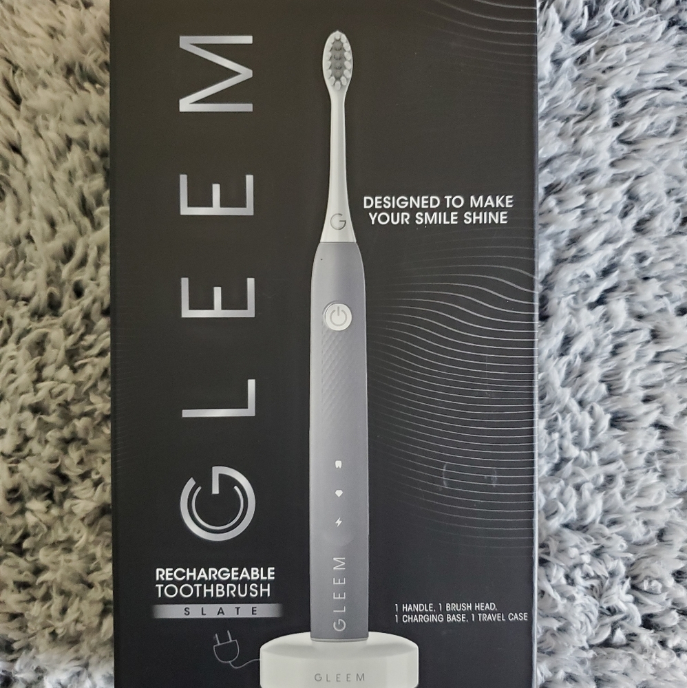 GLEEM Toothbrush - Picture 1 of 2